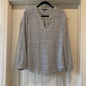 Adrianna Papell long sleeve blouse